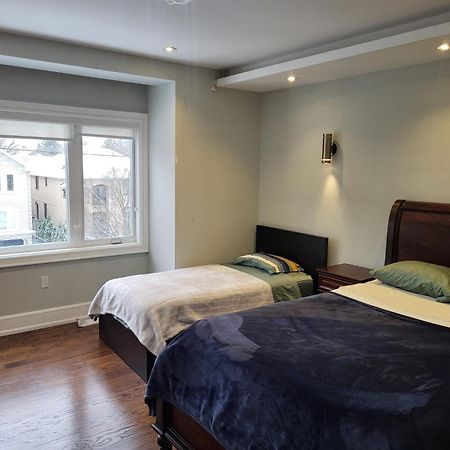 Toronto Modern House Apartment Exterior foto